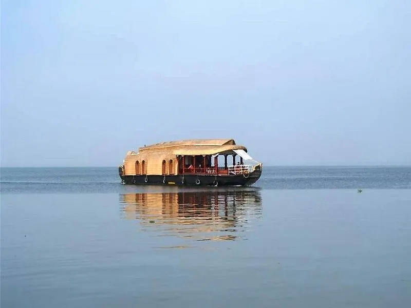 Eco Trails Houseboats Hotel Kumarakom