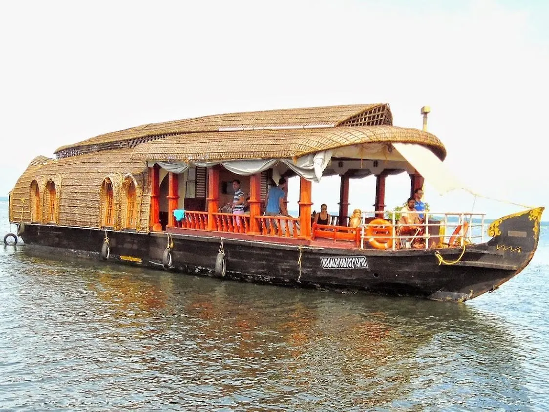 Eco Trails Houseboats Hotel Kumarakom 0*,