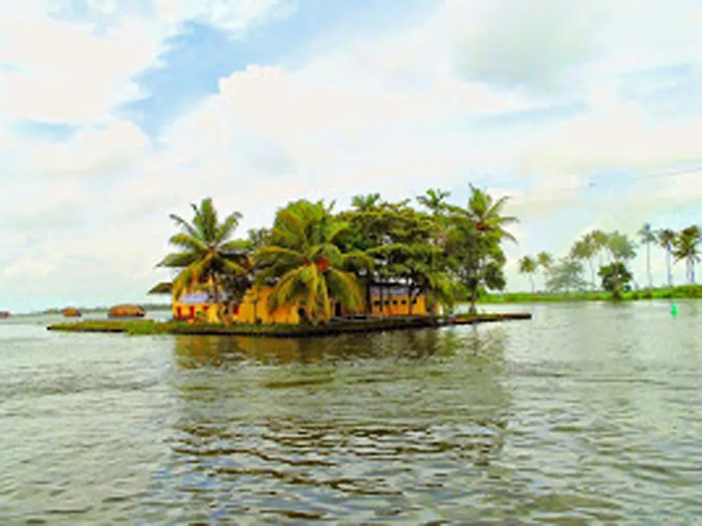 Eco Trails Houseboats Hotel Kumarakom