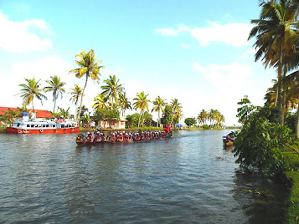 Botel Eco Trails Houseboats Hotel Kumarakom India
